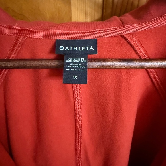 Athleta Red On My Way Triumph Hoodie Size 1XL - Picture 6 of 6